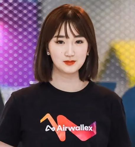 Lucy Liu - Co-Founder and President - Airwallex